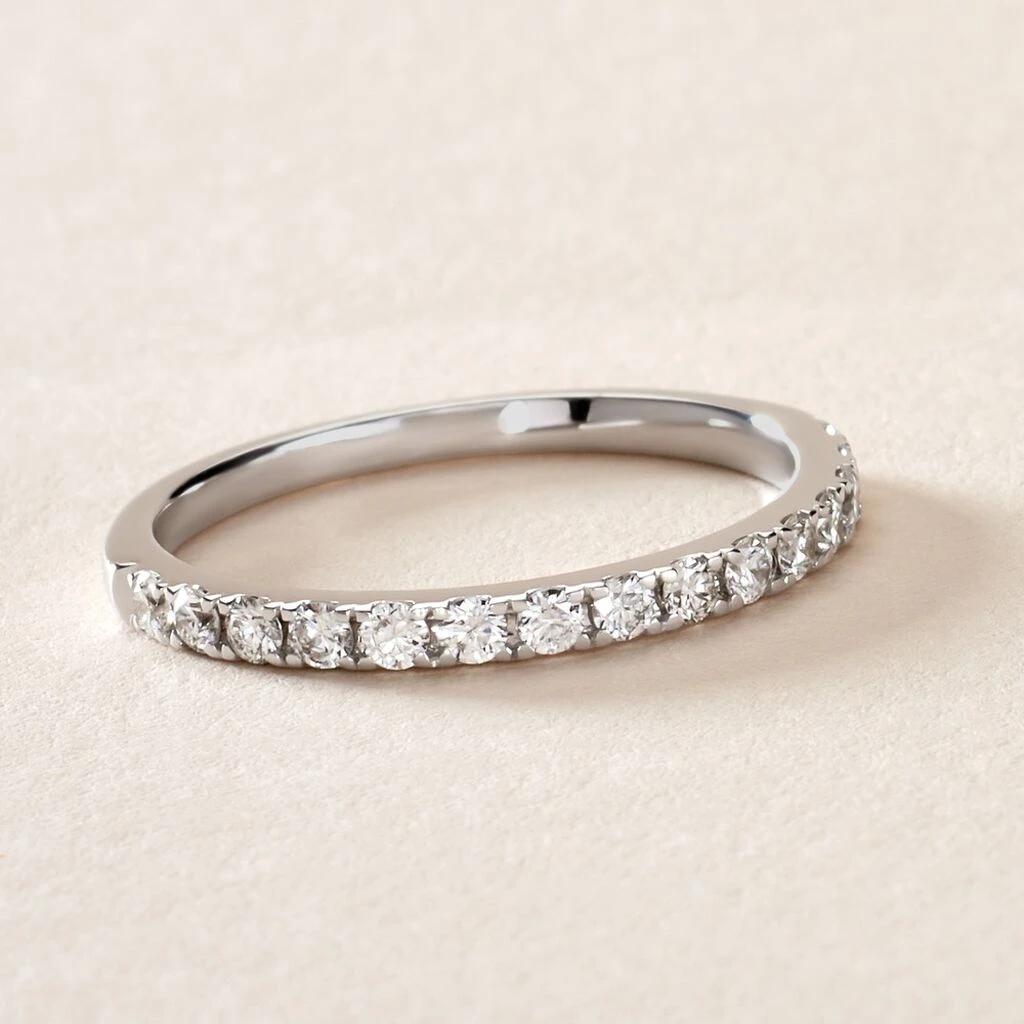 Alliance Lauralee Demi-tour Or Blanc Diamant 6 Alliance Lauralee Demi-tour Or Blanc Diamant – Image 4