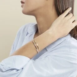 Bracelet Jonc Loise 2 Fils Carres Or Bicolore -Garmin Soldes B3BF2W0351 model0