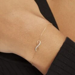 Bracelet Or Jaune Akulina Diamants 9 Bracelet Or Jaune Akulina Diamants -Garmin Soldes B3BFJDW317 model1