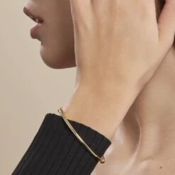 Bracelet Jonc Or Jaune Cynthia 9 Bracelet Jonc Or Jaune Cynthia -Garmin Soldes B3BFJW0782 model1