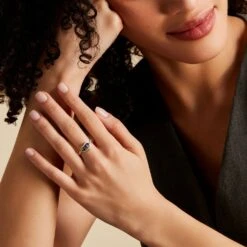 Bague Aurora Or Bicolore Saphir Et Diamant 12 Bague Aurora Or Bicolore Saphir Et Diamant -Garmin Soldes B3DF2SB286 model0