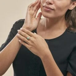 Bague Ivan Or Jaune Emeraude Et Diamant -Garmin Soldes B3DFJEV221 model0