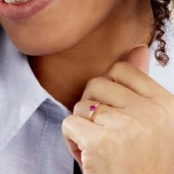 Bague Solitaire Accompagné Or Jaune Ludmilla Rubis Diamants -Garmin Soldes B3DFJRR584 model1