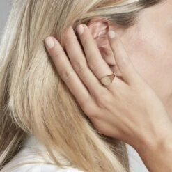 Chevalière Carree Or Jaune Oxyde De Zirconium -Garmin Soldes B3HMJZW006 model0