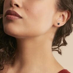 Boucles D'oreilles Puces Edy Serti Clos Or Blanc Saphir 10 Boucles D'oreilles Puces Edy Serti Clos Or Blanc Saphir -Garmin Soldes B3OFBSN002 model0