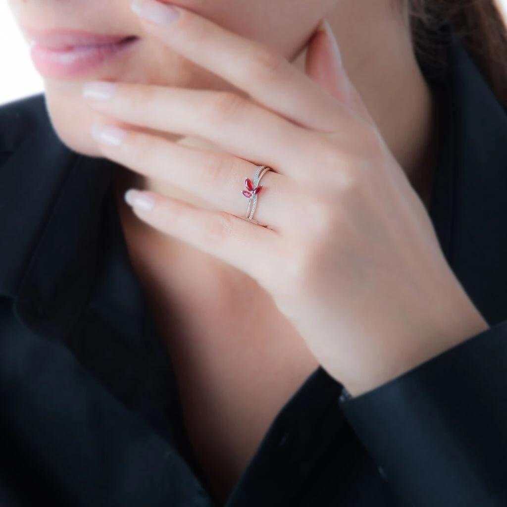 Bague Maura Or Rose Rubis Et Diamant 5 Bague Maura Or Rose Rubis Et Diamant – Image 3