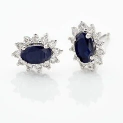 Boucles D'oreilles Puces Vladimir Or Blanc Saphir Diamant 9 Boucles D'oreilles Puces Vladimir Or Blanc Saphir Diamant -Garmin Soldes B7OFBSB258 view2