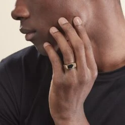 Chevalière Plaqué Or Jaune Maximino Oxydes De Zirconium Et Email Noir -Garmin Soldes FQHHJZW112 model0