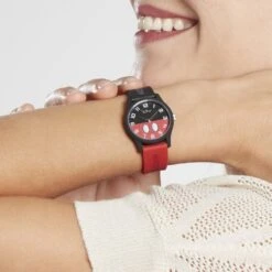 Montre Disney Noir Et Rouge -Garmin Soldes HUMFNQD160 model1
